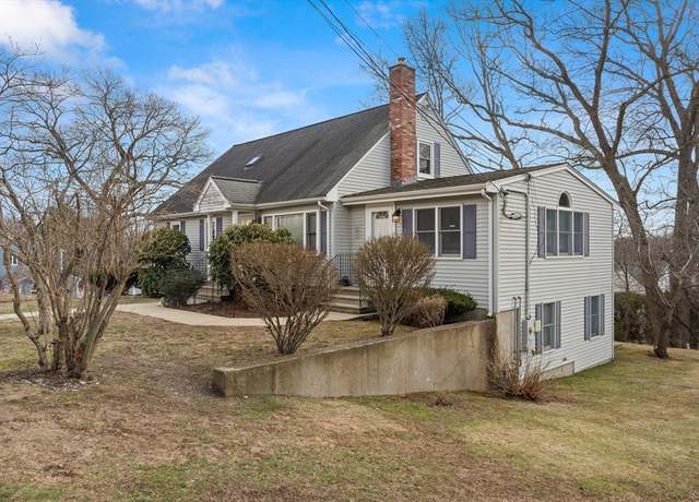 Property at 44 Sylvanus Wood Ln, Woburn, MA 01801, 4 beds, 3 baths