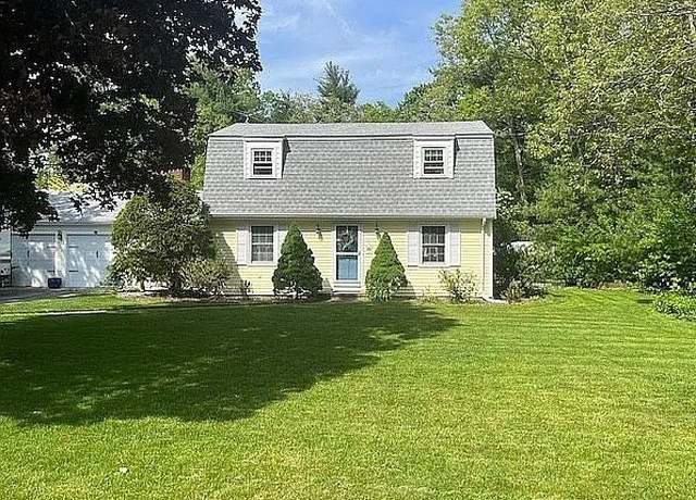 Property at 12 White Pne, Cumberland, RI 02864, 3 beds, 1.5 baths