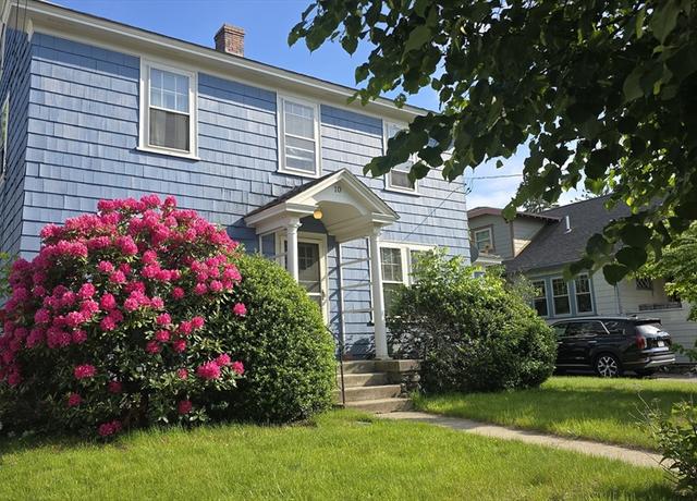Property at 10 Arbutus Rd, Worcester, MA 01606, 3 beds, 1.5 baths