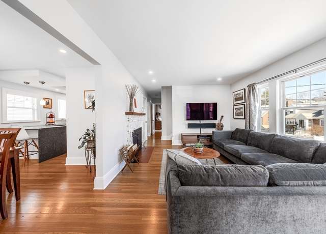 Property at 6 Hovey St #6, Watertown, MA 02472, 3 beds, 2.5 baths