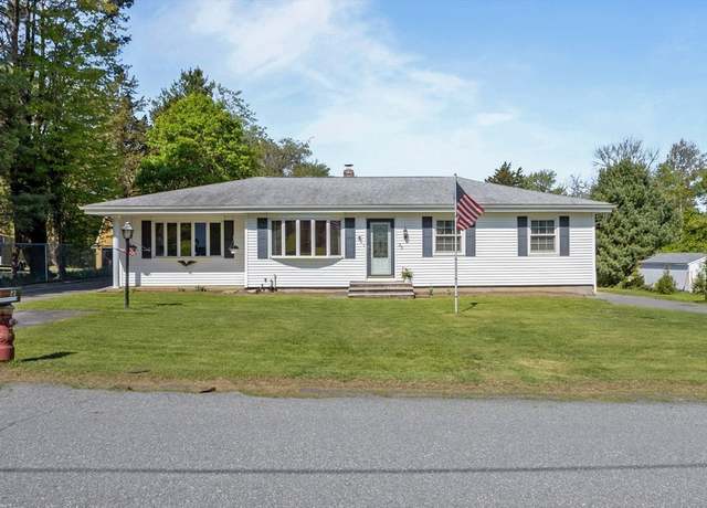 Property at 23 Mulberry Ln, Tiverton, RI 02878, 3 beds, 1 bath