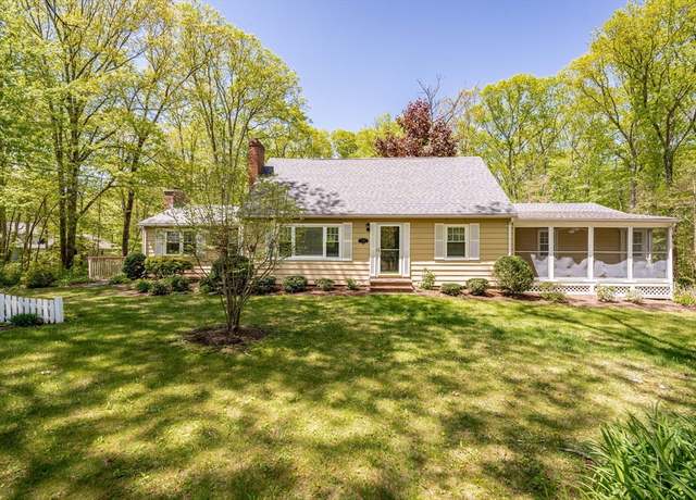 Property at 313 Bennett Rd, Hampden, MA 01036, 3 beds, 2.5 baths