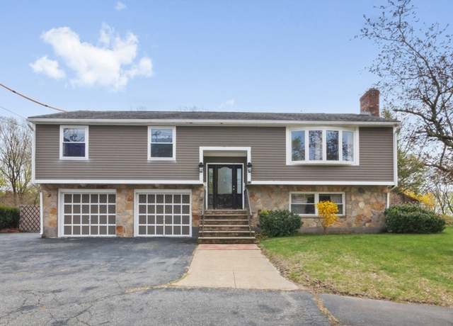 Property at 176 Mallard Way, Waltham, MA 02452, 3 beds, 2.5 baths