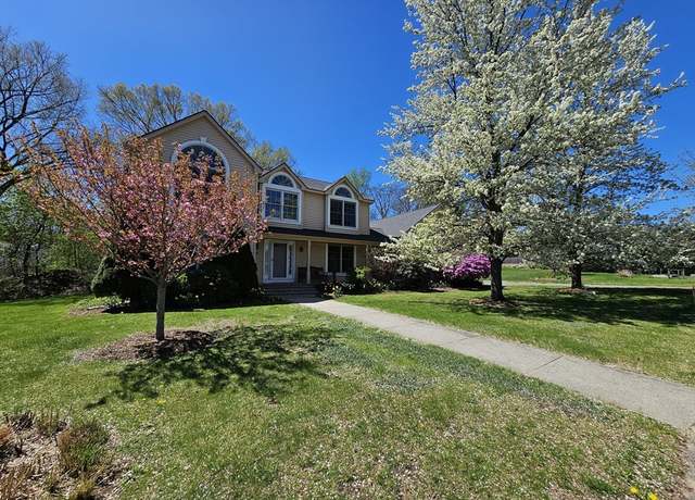 Property at 101 Cherry Ln, Amherst, MA 01002, 4 beds, 2.5 baths