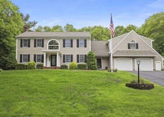 Property at 5 Lancaster Ln, Bourne, MA 02532, 4 beds, 4.5 baths
