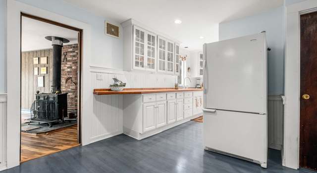 Photo of 82 Trenton Rd, Dedham, MA 02026