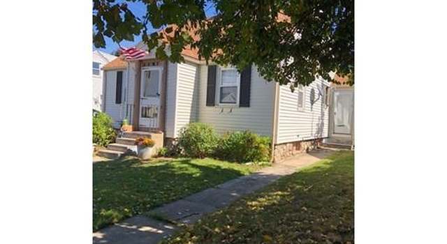 Photo of 527 Burncoat St, Worcester, MA 01606