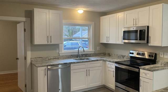 Photo of 161 N Main St, Uxbridge, MA 01569