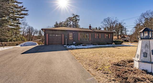 Photo of 2 Laurie Dr, Southampton, MA 01073