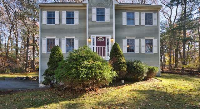 Photo of 5 Old Mill Ln, Reading, MA 01867