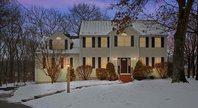 Photo of 15 Shamrock Cir, Attleboro, MA 02703