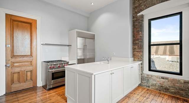 Photo of 330 E St #5, Boston, MA 02127