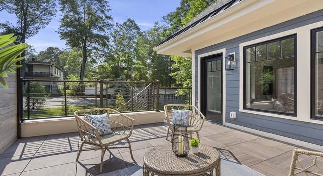 Photo of 145 Warren St #5, Newton, MA 02459