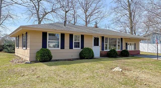 Photo of 129 Patricia Dr, Bellingham, MA 02019