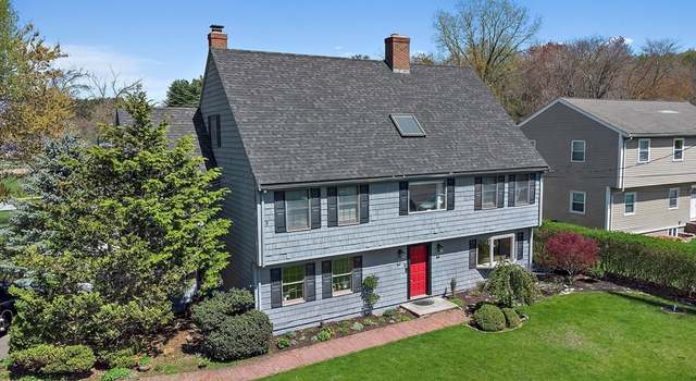 Photo of 100 Farm St, Wakefield, MA 01880