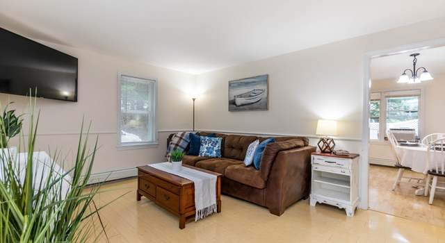 Photo of 29 Pimlico Pond Rd, Sandwich, MA 02644