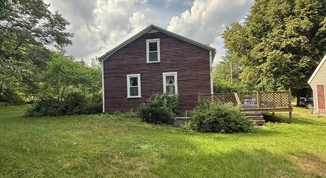 Photo of 152 Dudley Rd, Templeton, MA 01468
