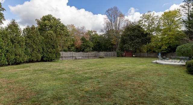 Photo of 15 Hunting Ln, Wilbraham, MA 01095