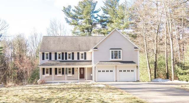 Photo of 4 Laurelwoods Dr, West Townsend, MA 01474