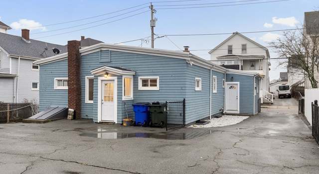 Photo of 218 Hamlet St, Fall River, MA 02724