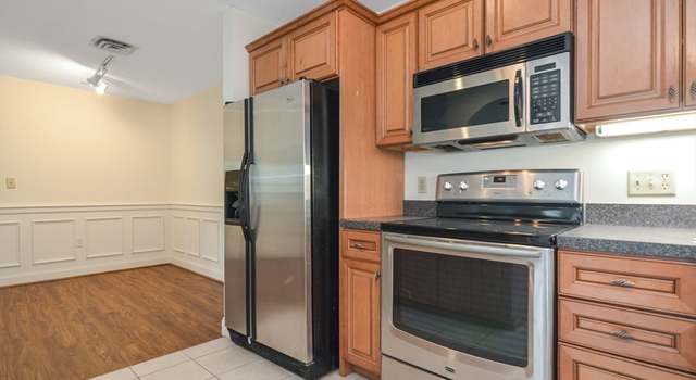 Photo of 400 Brookside Dr Unit G, Andover, MA 01810