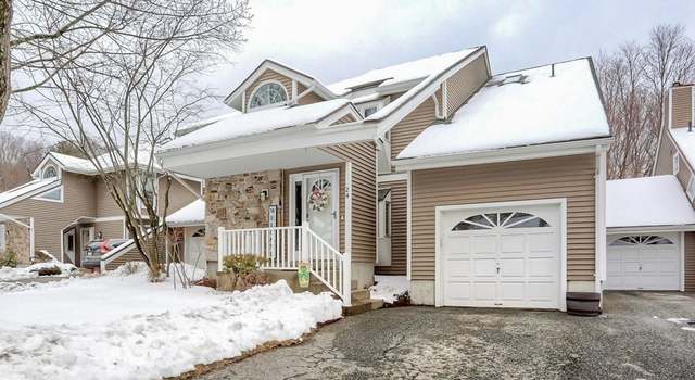 Photo of 24 S View Dr #24, Southwick, MA 01077