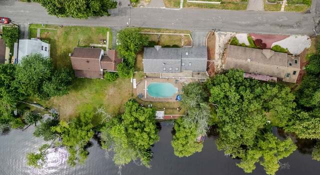 Photo of 21 Dale St, Methuen, MA 01844