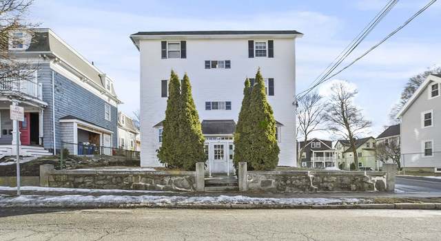 Photo of 14 W Water St #3, Wakefield, MA 01880