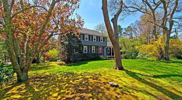 Photo of 8 Schooner Ln, Bourne, MA 02559
