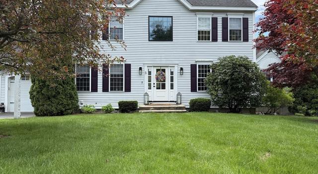 Photo of 5 Cortland Dr, Hudson, MA 01749