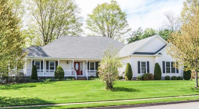Photo of 35 Farmington Cir, Agawam, MA 01030