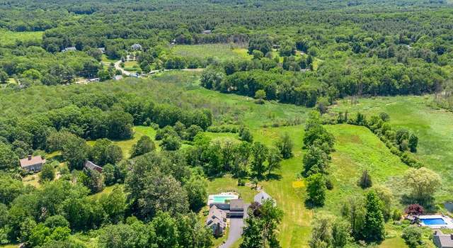 Photo of 72 Randall Rd, Bolton, MA 01740