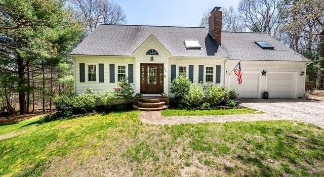 Photo of 228 Whistleberry Dr, Barnstable, MA 02648