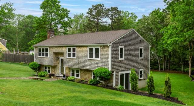 Photo of 13 Shagbark Rd, Sandwich, MA 02644