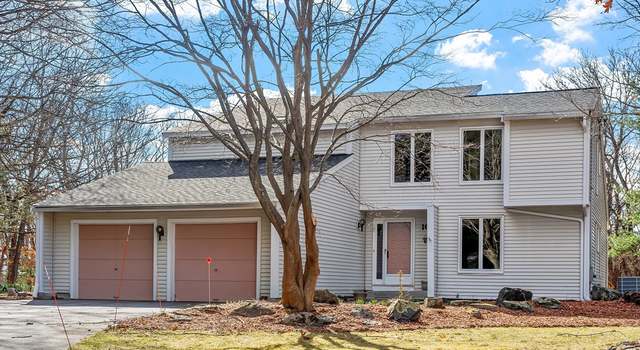 Photo of 16 Wagontrail Rd, Chelmsford, MA 01824