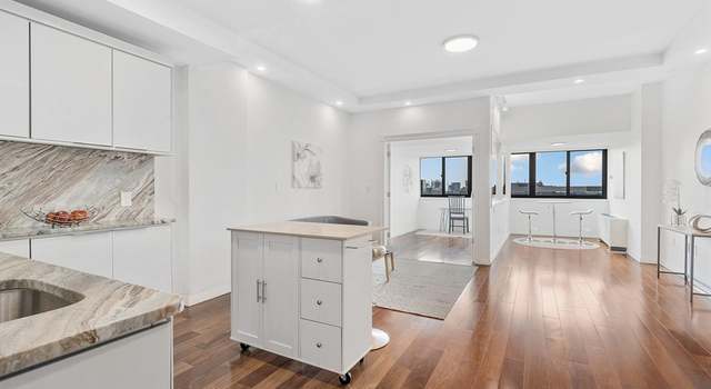 Photo of 2 Hawthorne Pl Unit 17C, Boston, MA 02114