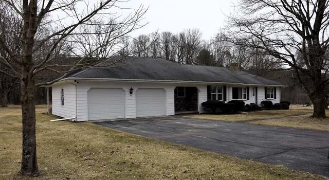 Photo of 36 Center Rd, Dudley, MA 01571