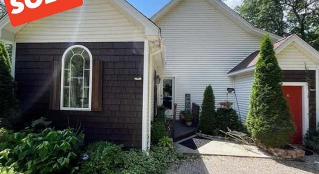 Photo of 3 Mohawk Dr, Hubbardston, MA 01452