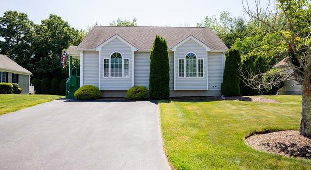 Photo of 8 Rodeo Dr, East Bridgewater, MA 02333