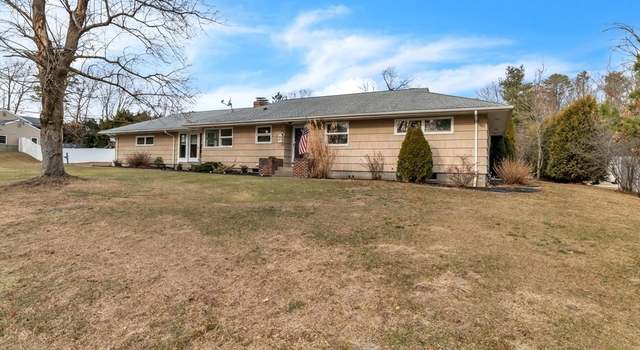Photo of 1098 Plumtree Rd, Springfield, MA 01119
