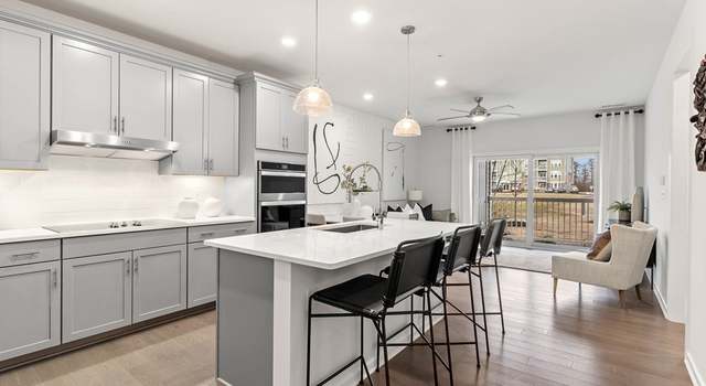 Photo of 4 Stratton Dr #307, Woburn, MA 01801