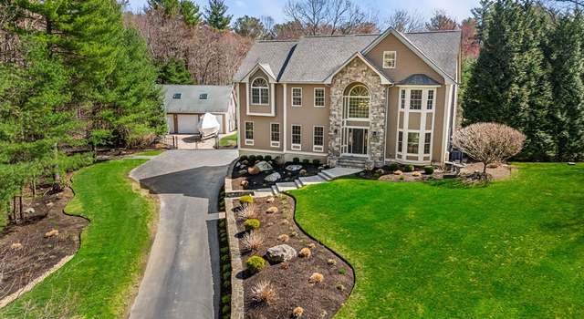 Photo of 10 Sawyer Ln, Middleton, MA 01949