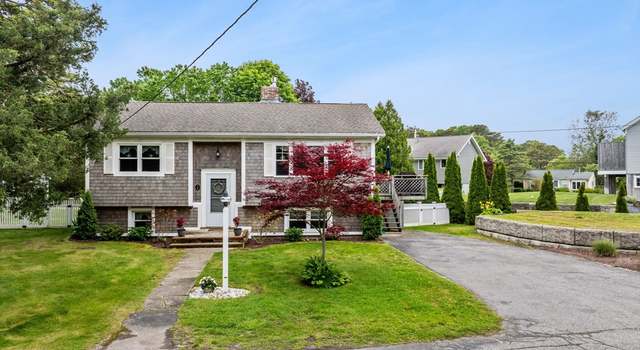 Photo of 8 Stackpole Cir, Bourne, MA 02532