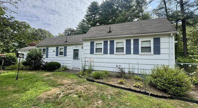 Photo of 160 Center St, Hanover, MA 02339