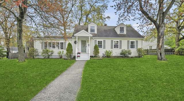 Photo of 4 Courier St, Weymouth, MA 02190