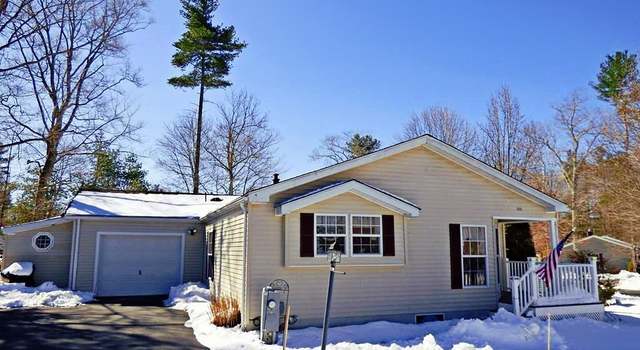 Photo of 7503 Island Dr, Middleboro, MA 02346