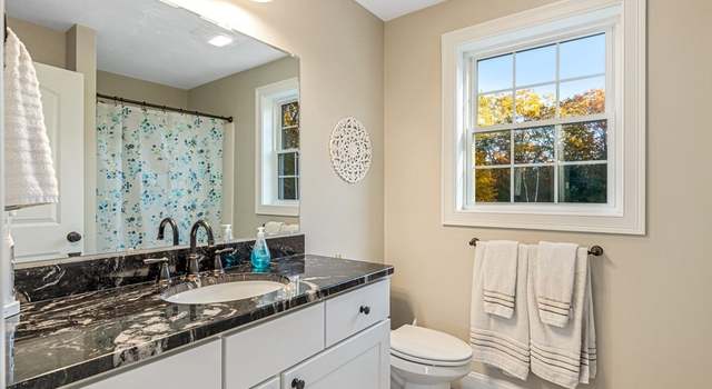 Photo of 6 Philip Way, Newton, NH 03858