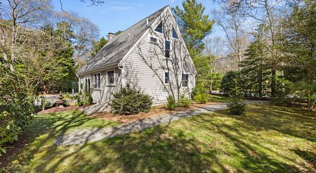 Photo of 11 White Oak Trl, Barnstable, MA 02632