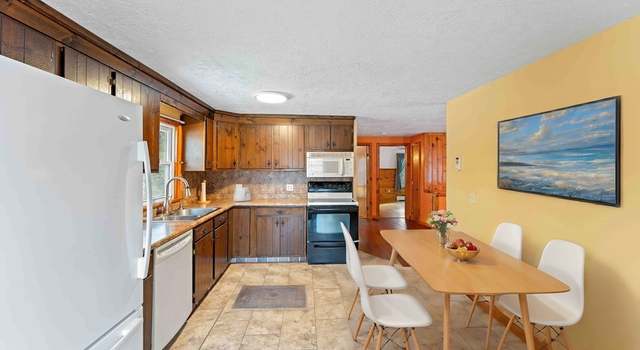 Photo of 12 Ethier Dr, Spencer, MA 01562