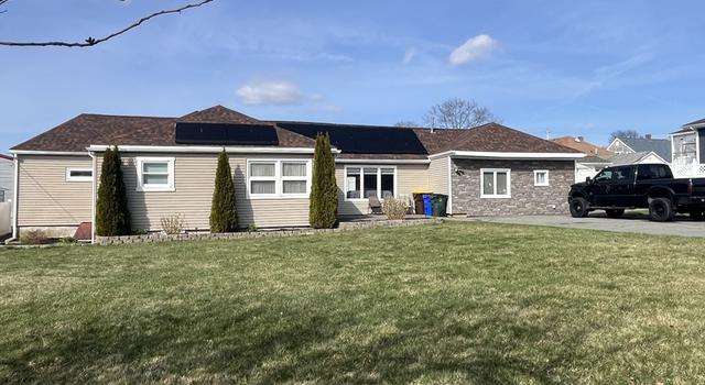 Photo of 268 Moorland St, Fall River, MA 02724